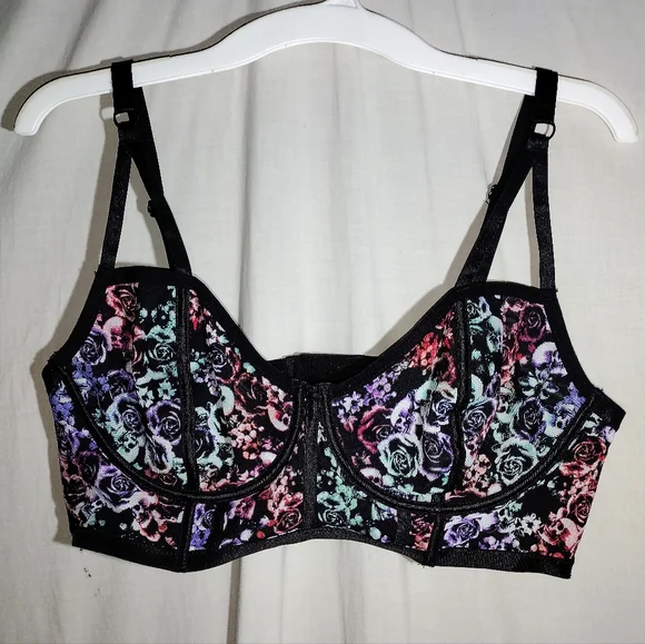 Skull & Roses Mesh Bra NWOT fr Torrid NEW - Picture 2 of 11